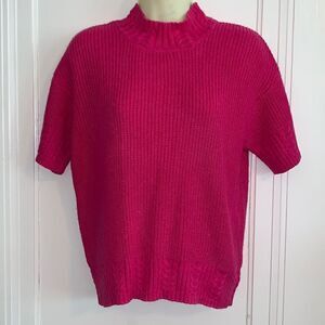 Vtg 80s fuchsia pink short sleeved sweater